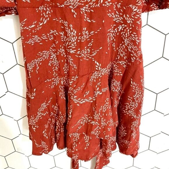 Princess Polly The Louie Playsuit Red & White Floral Open Back Romper SIZE 6 - Picture 6 of 9